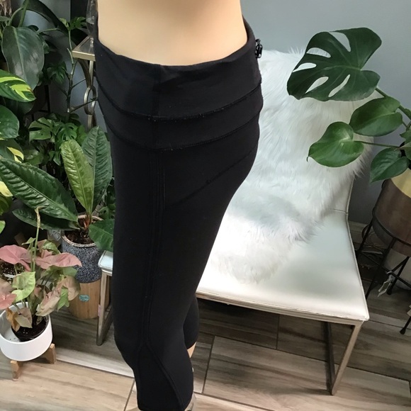 Lululemon Atlantic Leggings - Picture 2 of 8